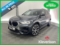 BMW X1 - xDrive25e Automaat | Navi | M Stuur | Ambient Lighting | 19'' LMV | Camera |