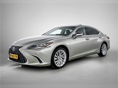 Lexus ES - 300h Executive Line