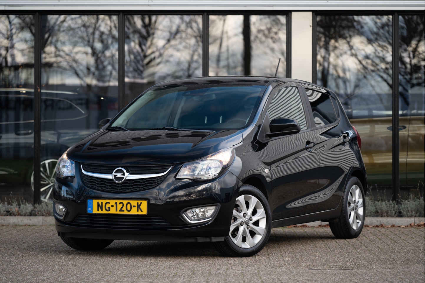 Opel Karl - 1.0 ecoFLEX Edition Automaat | 15" lichtmetaal | Cruise | Clima | USB | Getint glas | - AutoWereld.nl