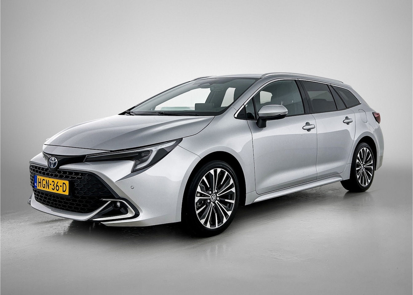 Toyota Corolla Touring Sports - Hybrid 140 Dynamic - AutoWereld.nl