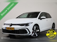 Volkswagen Golf - 1.4 GTE-PANO-WINTER-SPORTSTOELEN-CARPLAY-CAMERA