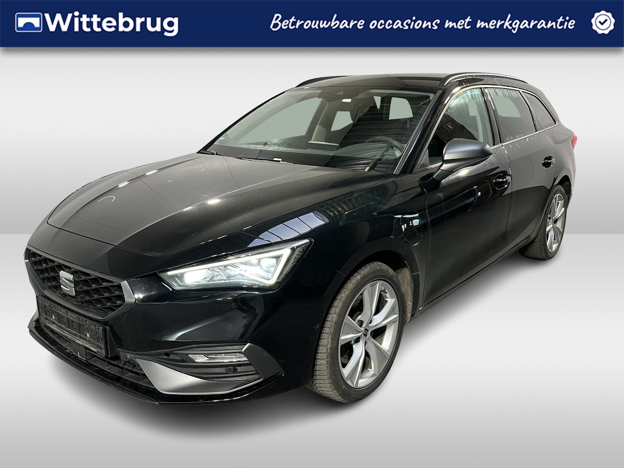 SEAT Leon Sportstourer - 1.4 TSI eHybrid PHEV FR / AUTOMAAT/ PARK.SENSOR.V+A/ CAMERA/ STUUR+STOEL VERWARM./ KEYLESS - AutoWereld.nl