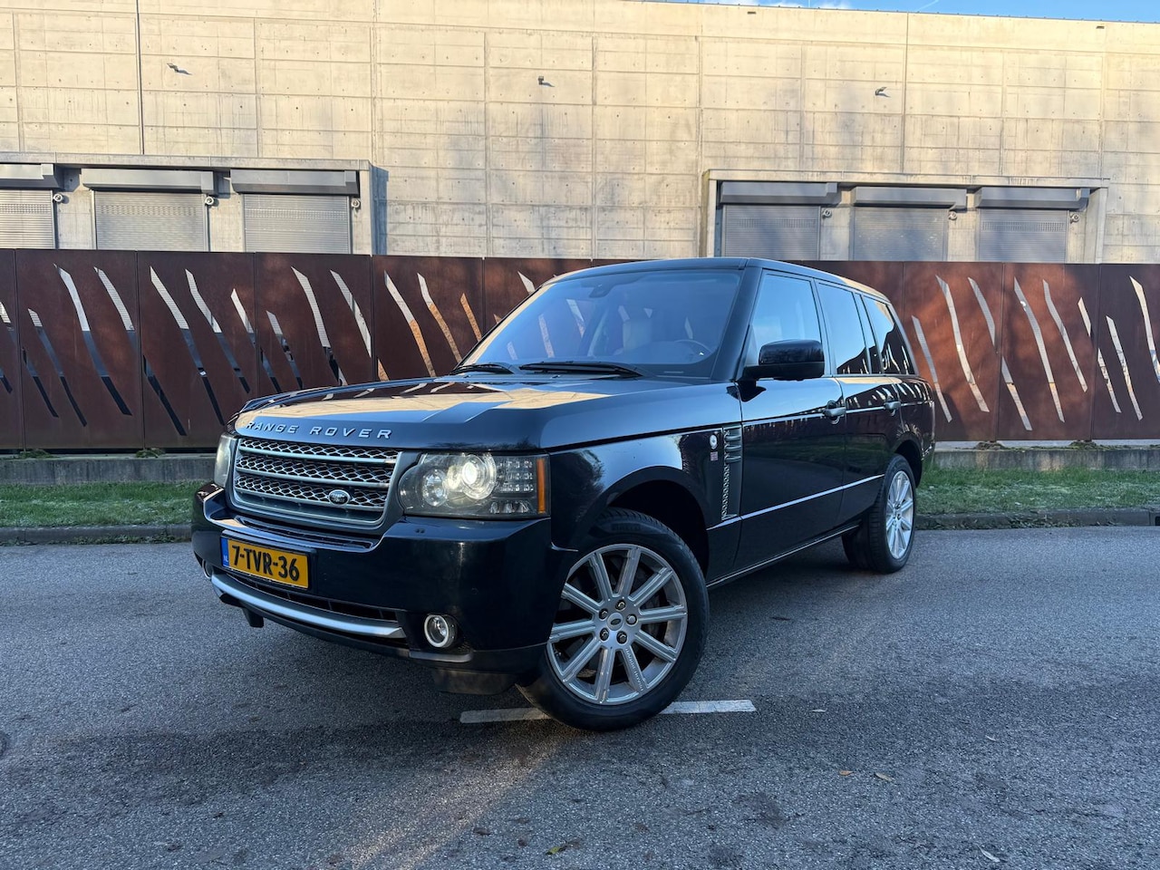 Land Rover Range Rover - 5.0 V8 510pk Supercharged Commandshift - AutoWereld.nl
