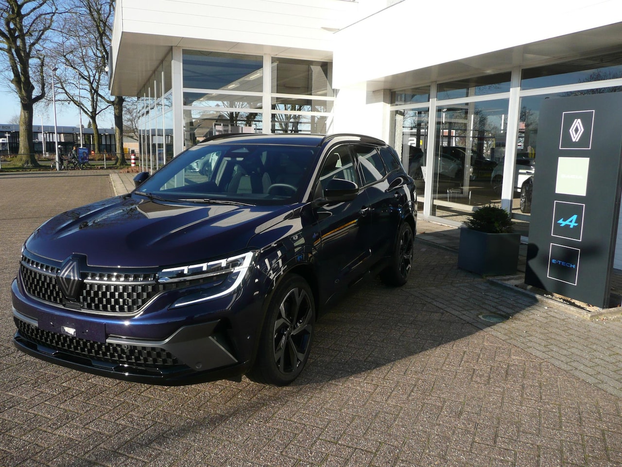 Renault Espace - E-Tech full hybrid 200 esprit Alpine 7p. GLAZEN PANORAMA DAK/ 4 CONTROL ADVANCED/ PACK DRI - AutoWereld.nl