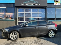 Volvo V40 - 1.6 D2 Kinetic Airco Cruise Navi Trekhaak Dealeronderhouden In Perfecte Staat