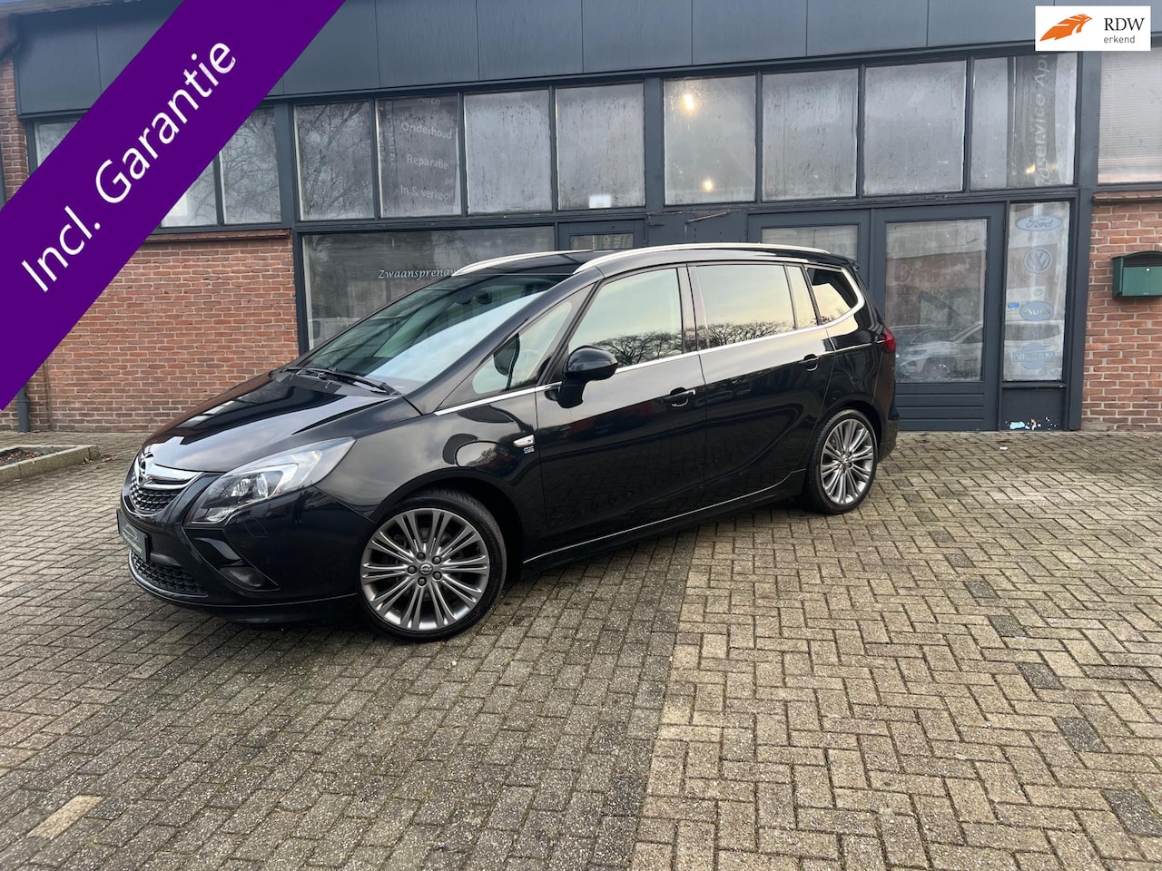 Opel Zafira Tourer - 1.6 Design Edition 7p. 1.6 Design Edition 7p, OPC line, Xenon, - AutoWereld.nl