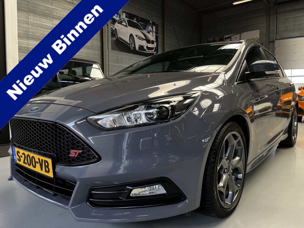 Ford Focus - 2.0 ST-3 Recaro stoelen, Navi, Camera, Leer - AutoWereld.nl