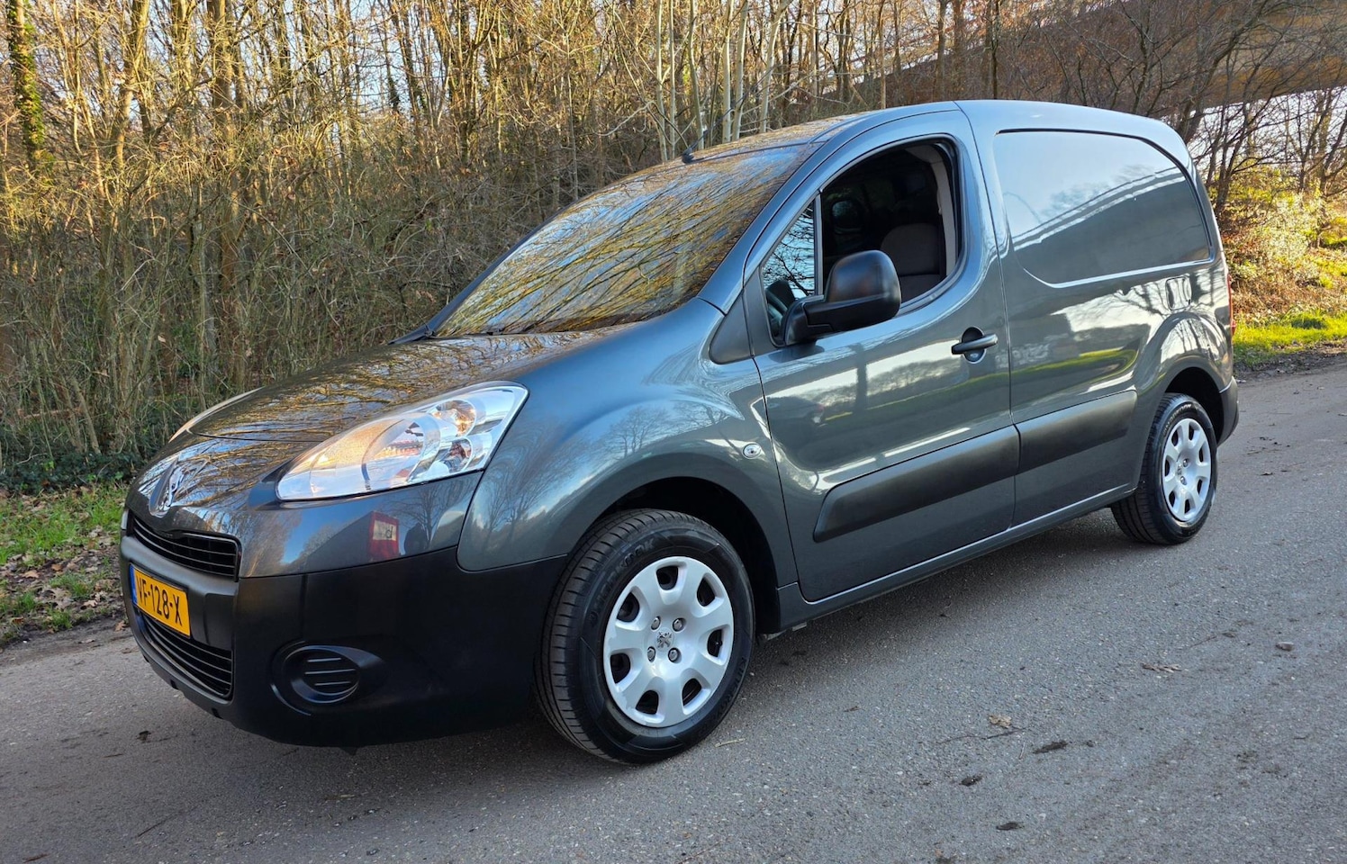 Peugeot Partner - 1.6 HDI NL Auto ! Marge ! 105.060 KM ! - AutoWereld.nl