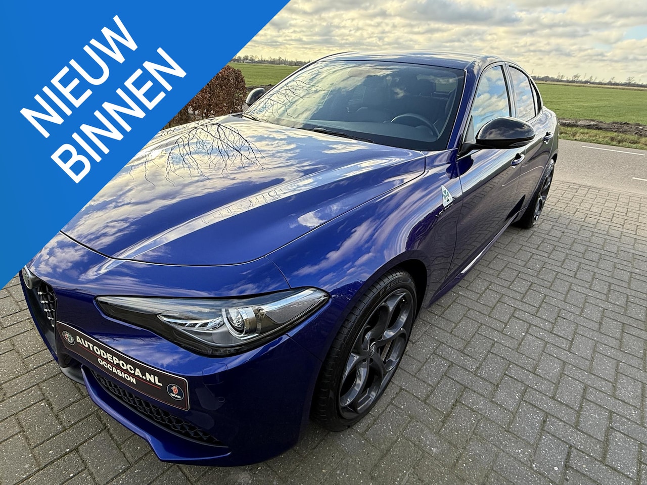 Alfa Romeo Giulia - 2.0 T Veloce 280 PK / ACHTERWIELAANDRIJVING en LSD!! Topstaat!! Blu Anodizzato!! - AutoWereld.nl