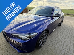Alfa Romeo Giulia - 2.0 T Veloce 280 PK / ACHTERWIELAANDRIJVING en LSD Topstaat Blu Anodizzato