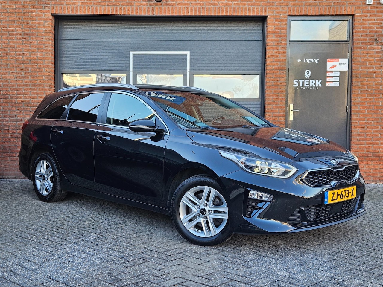 Kia Cee'd Sportswagon - Ceed 1.4 T-GDi DynamicPlusLine Trekhaak Carplay Camera - AutoWereld.nl