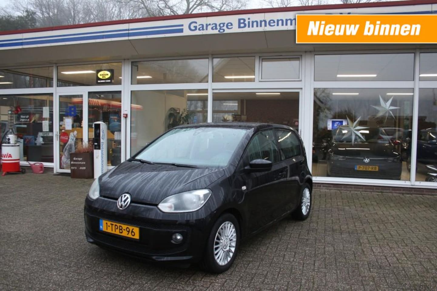 Volkswagen Up! - 1.0 high up! BlueMotion 1.0 high up! BlueMotion, Lichtm, Cruise, Airco, PDC achter - AutoWereld.nl