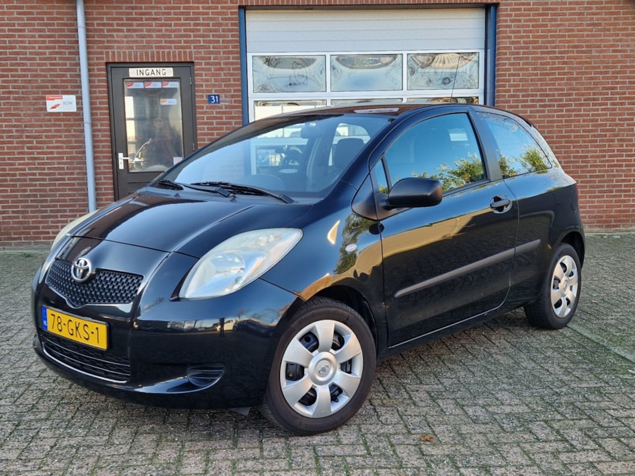 Toyota Yaris - 1.3 VVTi Terra 3-Drs NL-auto Airco - AutoWereld.nl