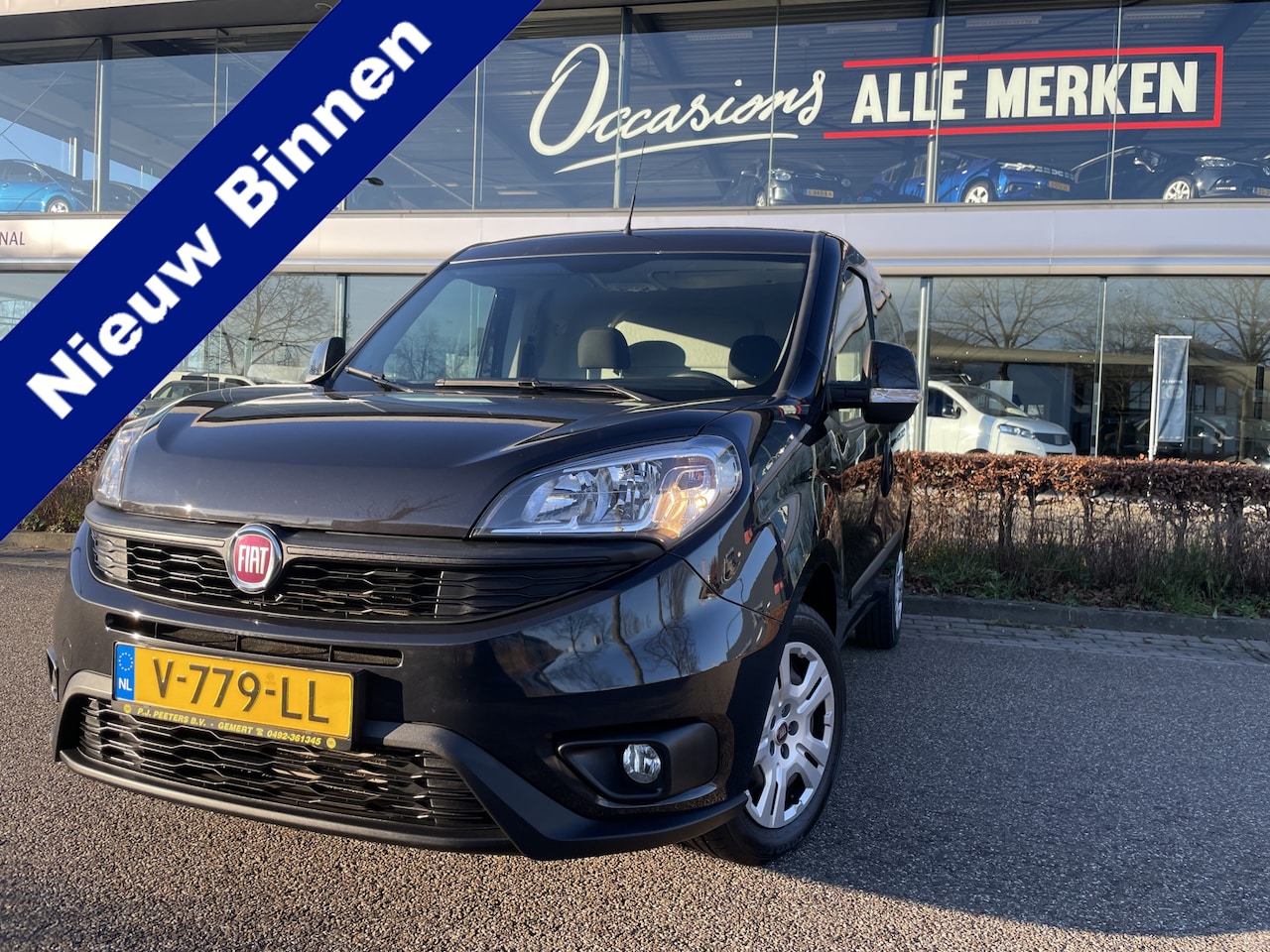 Fiat Doblò Cargo - 1.6 MJ L1H1 SX Airco - Bluetooth - Parkeersensoren achter - Radio - Tussenschot volledig - - AutoWereld.nl