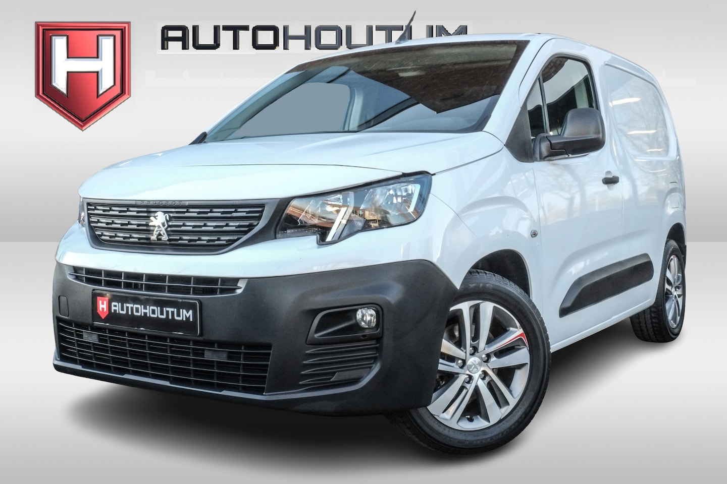 Peugeot Partner - 1.6 BlueHDI Premium Airco, Carplay, Parkeersensoren - AutoWereld.nl