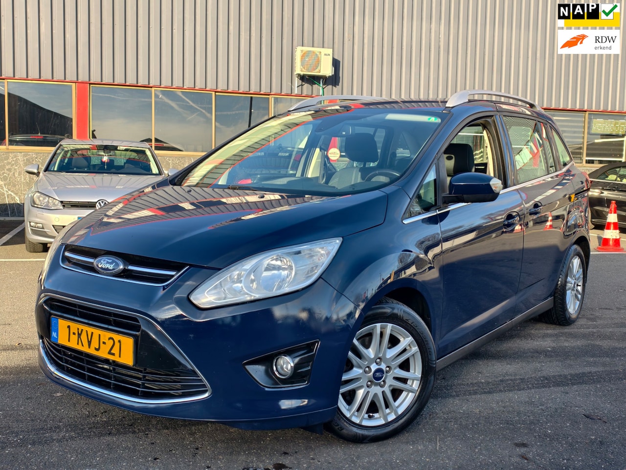 Ford Grand C-Max - 1.0 Titanium / 7 PERSOONS / NAP / ZEER NETTE AUTO / - AutoWereld.nl