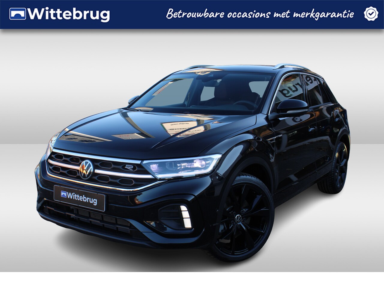 Volkswagen T-Roc - 1.5 TSI 150pk R-Line DSG AUTOMAAT / Navigatie / LM 19 inch / Lederen bekleding / Digital C - AutoWereld.nl