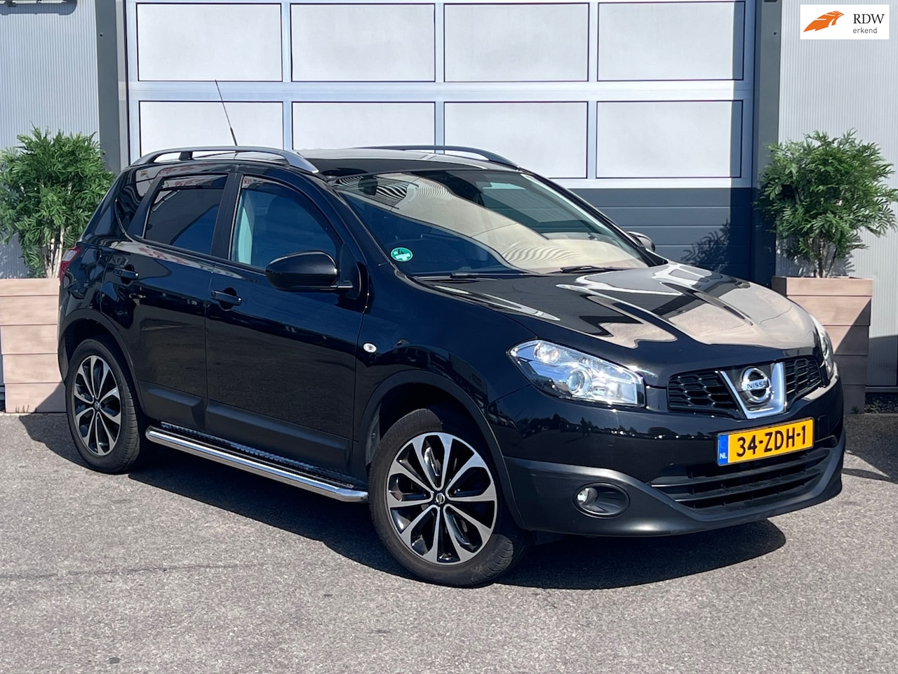 Nissan Qashqai - 2.0 Connect Edition / PANO / NAP / CAMERA / AIRCO / LUXE UITVOERING / AUX / CRUISE CONTROL - AutoWereld.nl