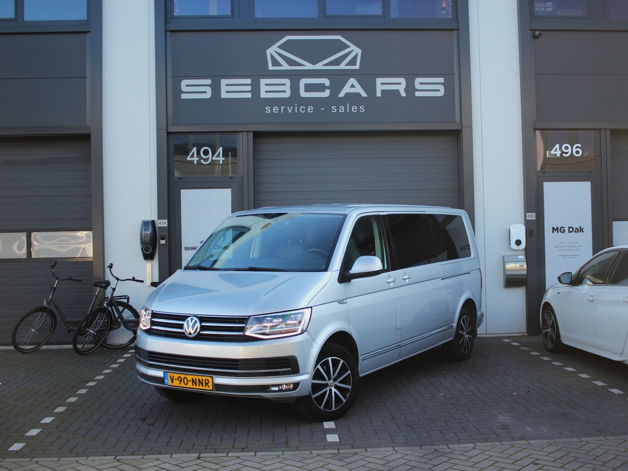 Volkswagen Transporter Caravelle - L2H1 2.0 TDI Highline lang - AutoWereld.nl