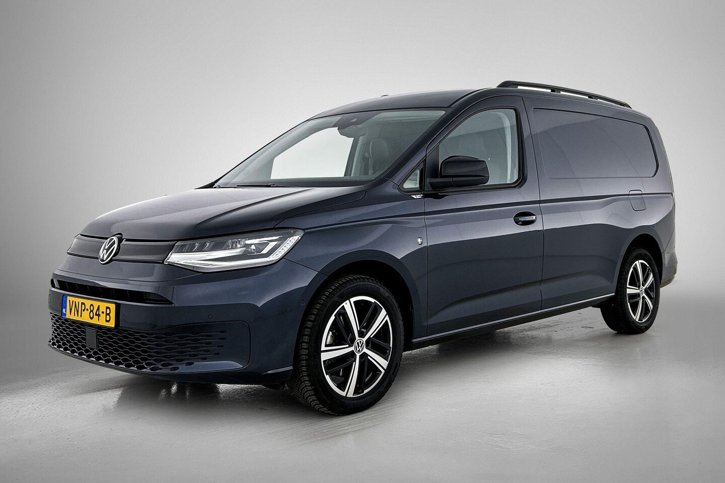 Mercedes-Benz GLB - GLB 200 Automaat AMG Line 7-Persooons | Advanced Plus Pakket | Winterpakket | Panoramadak - AutoWereld.nl