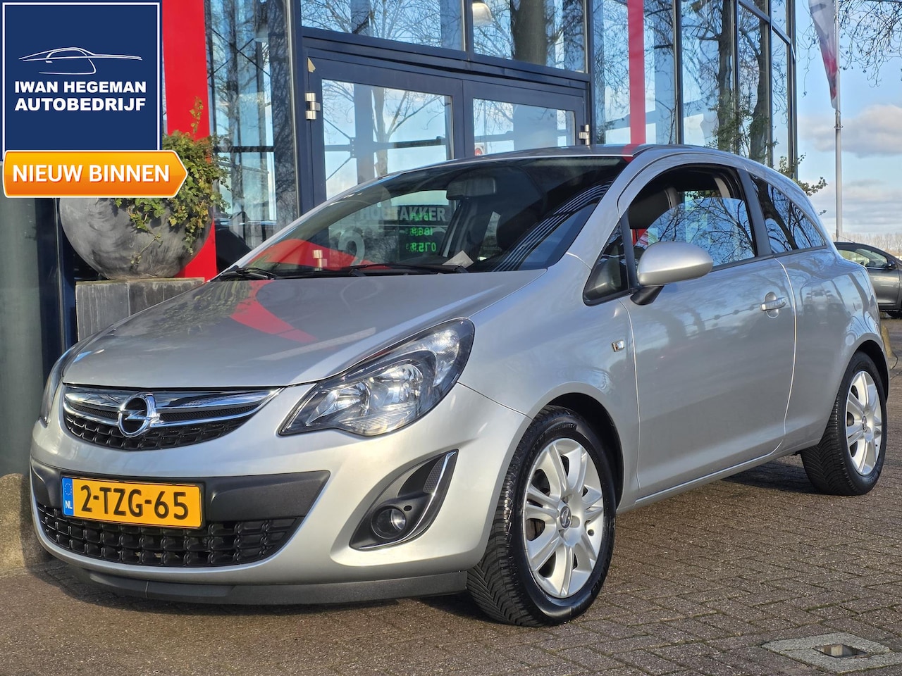 Opel Corsa - 1.4-16V BlitZ | Afn. Trekhaak | Climate Control | Navigatie | Parkeersensoren | Cruise Con - AutoWereld.nl