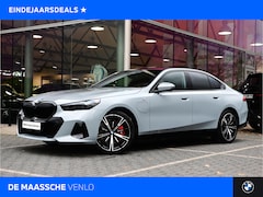 BMW 5-serie - 550e xDrive High Executive M Sport Automaat / Panoramadak / Adaptief onderstel professiona