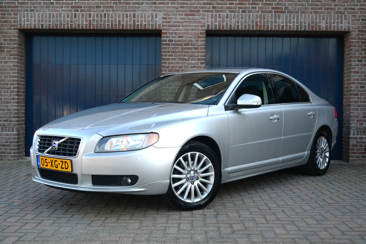 Volvo S80 - 2.5 T Momentum | Trekhaak | Leder | NL-Auto | Stoelverwarming - AutoWereld.nl