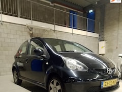 Toyota Aygo - 1.0-12V +