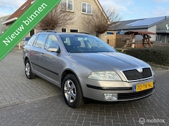 Skoda Octavia Combi - 1.6 Ambiente