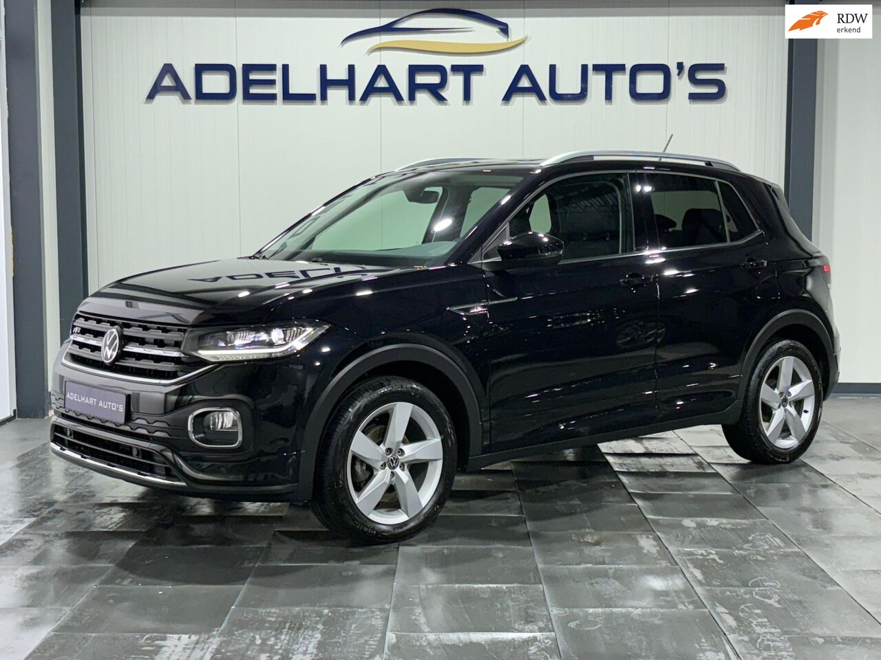 Volkswagen T-Cross - 1.0 TSI R-Line / Navigatie full map / Digital Cockpit / Cruise control / etc.. - AutoWereld.nl