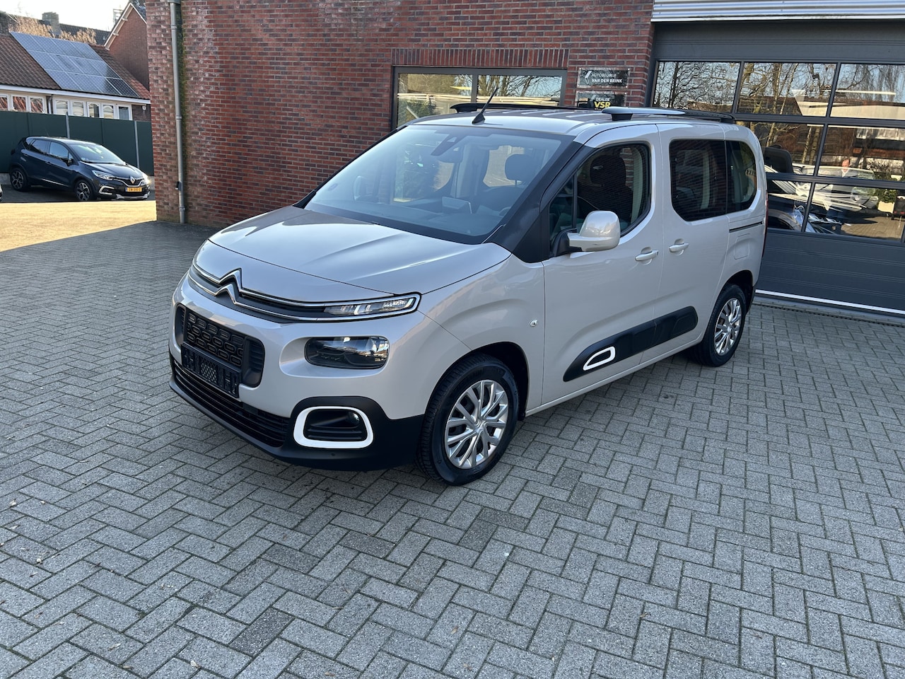 Citroën Berlingo - 1.2 PureTech Feel 1.2 PureTech Feel - AutoWereld.nl
