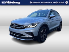 Volkswagen Tiguan - 1.4 TSI 245pk eHybrid Elegance DSG Automaat Panoramadak / LED Matrix verlichting / Navigat