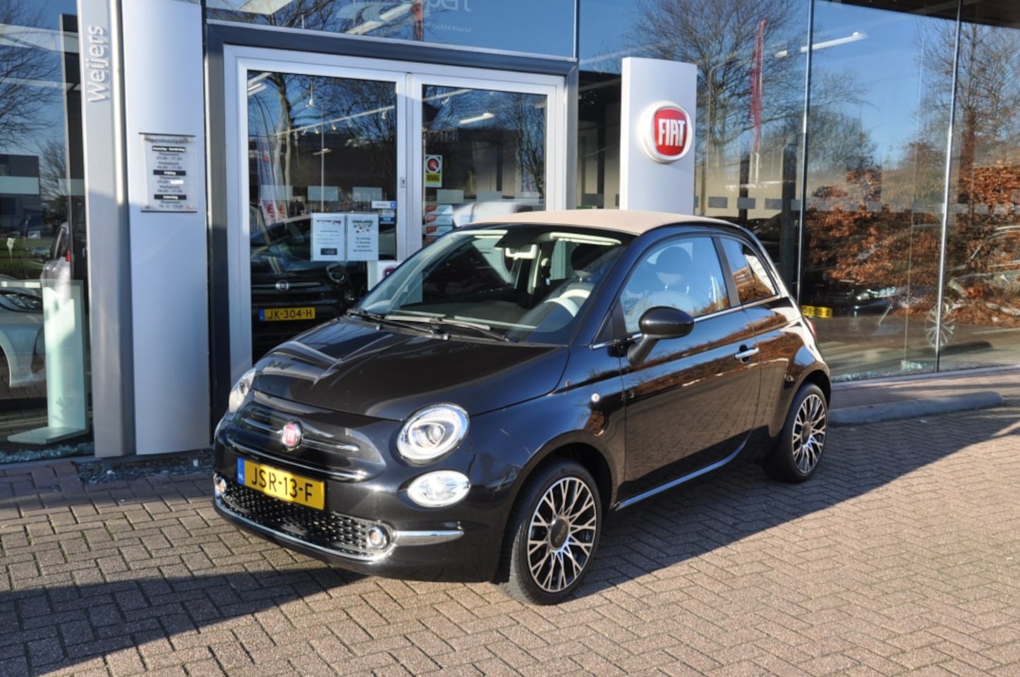 Fiat 500 - 1.0 Cabrio Hybr, Dolcevita Clima Navi - AutoWereld.nl