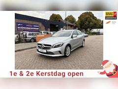 Mercedes-Benz A-klasse - 180 Prestige AUTOMAAT + NAVI + 2X SLEUTEL & BOEKJES