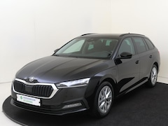 Skoda Octavia Combi - 1.4 TSI iV PHEV Business Edition | SoH 96% | Parkeersensoren | Cruise Control | Airco | Di
