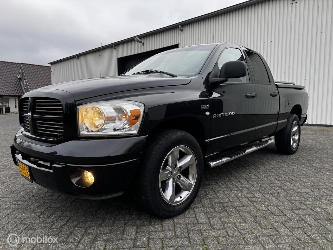 Dodge Ram 1500 - 5.7 HEMI V8 LPG 4x4 Quad Cab - AutoWereld.nl
