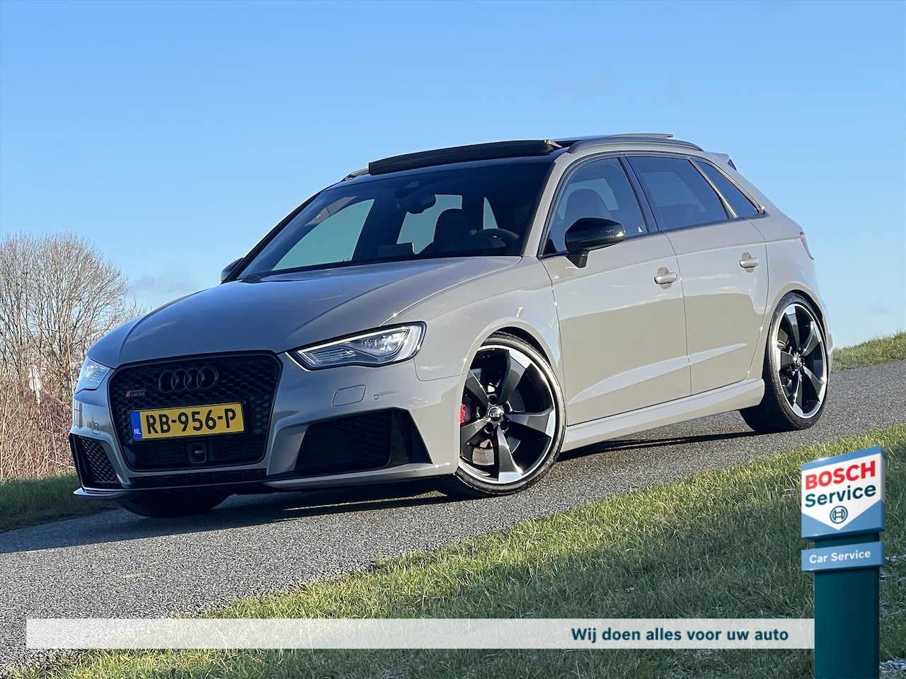 Audi RS3 - 2.5 TFSI 420PK Quattro / Pano / Schaalstoelen / Carbon / Maxton / B&O / Camera / 19* Rotor - AutoWereld.nl