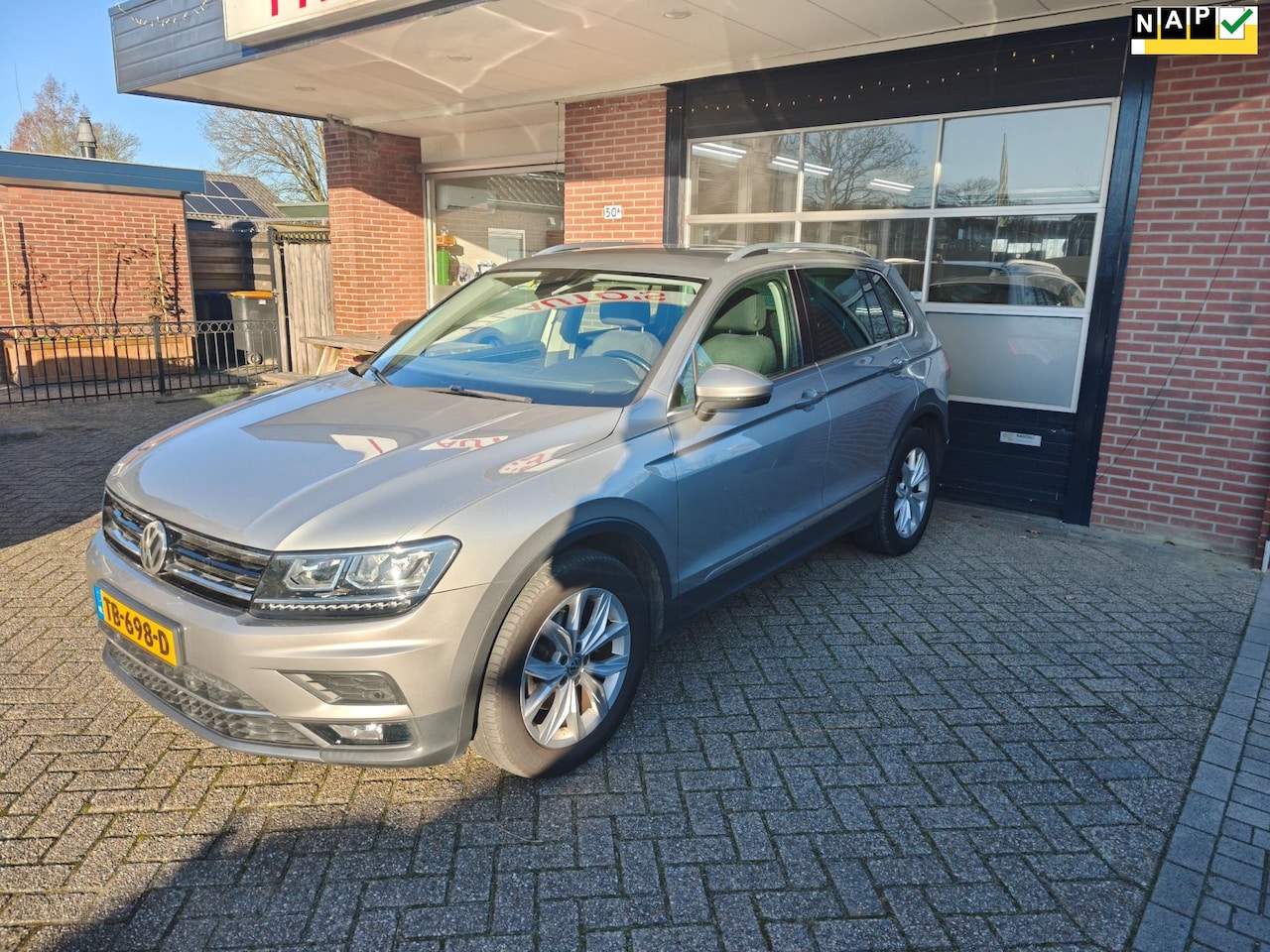 Volkswagen Tiguan - 1.4 TSI 4Motion Highline 1.4 TSI 4Motion Highline, Navi, ACC, Virual, 1e eig, NAP - AutoWereld.nl