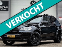 BMW X5 - Xdrive30d M-SPORT 245 PK LCI GRIJS KENTEKEN PANO/HUD/ACC/LEDER