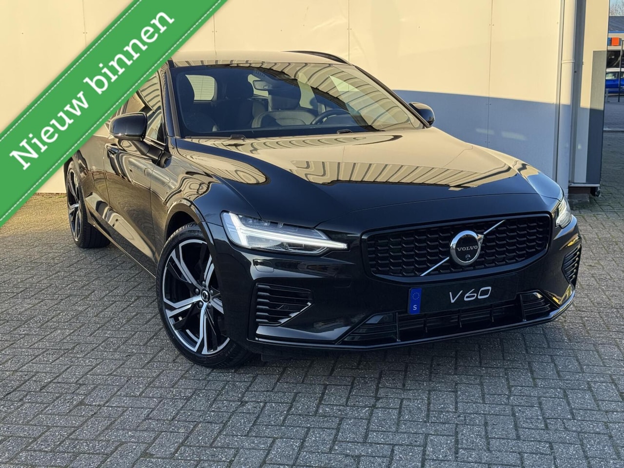 Volvo V60 - T6 Plug-in hybrid AWD Plus Dark|360 camera|HK-audio|ACC|BLIS - AutoWereld.nl