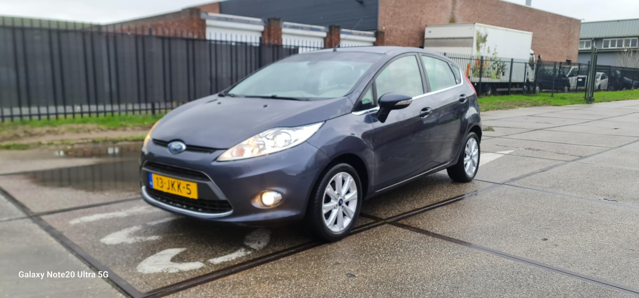 Ford Fiesta - 1.25 Ghia 5drs Airco Sportvelgen - AutoWereld.nl