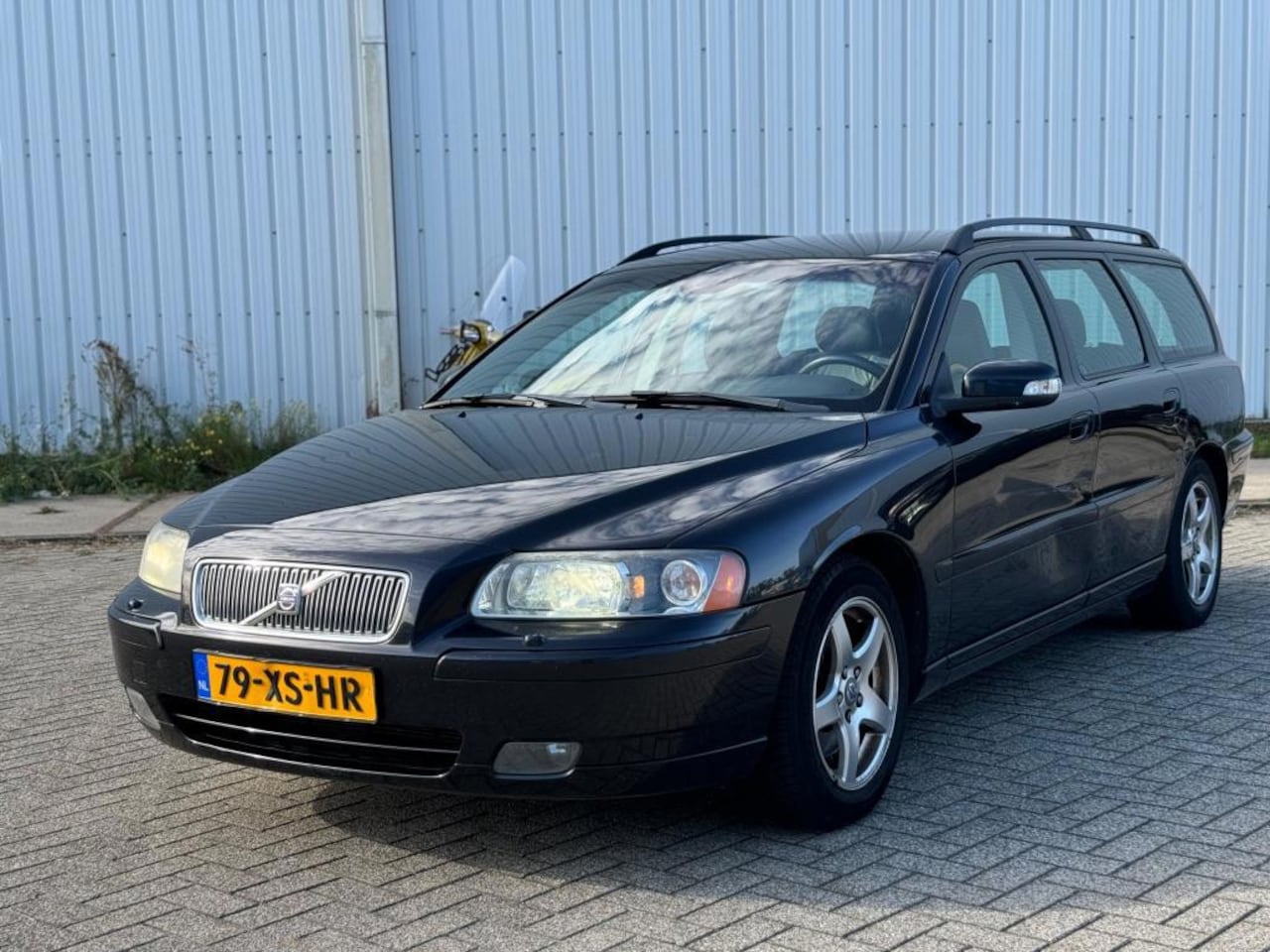 Volvo V70 - 2.4D Edition Navi Clima Leer Zwart - AutoWereld.nl