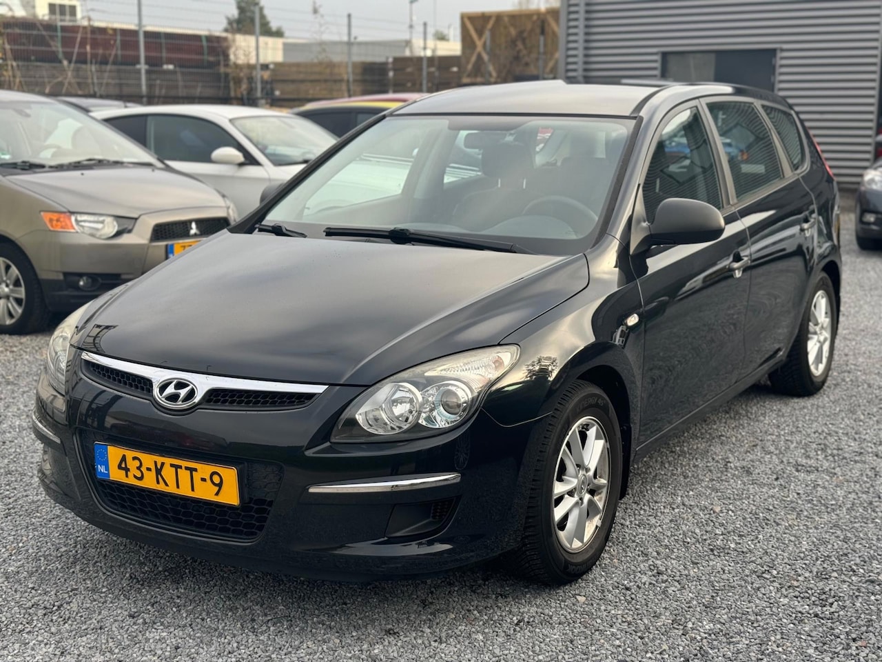 Hyundai i30 CW - 1.4i Blue Active Airco Elektrische Ramen - AutoWereld.nl