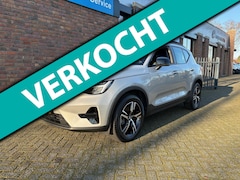 Volvo XC40 - 2.0 B3 Essential Dark|LED|Stoel en Stuur verwarming| Harman Cardon