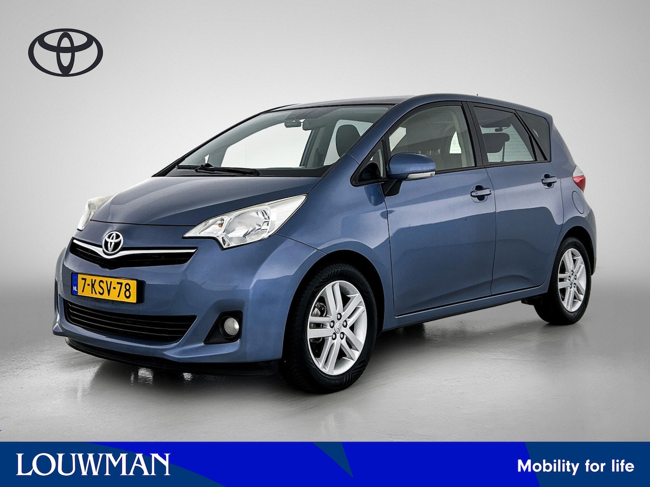 Toyota Verso S - 1.3 VVT-i Dynamic | Trekhaak | Navigatie | Achteruitrijcamera | - AutoWereld.nl