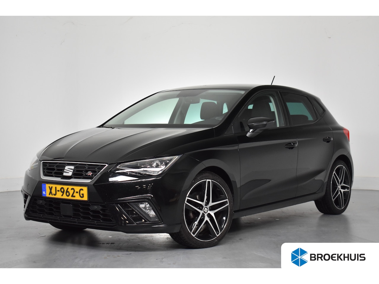SEAT Ibiza - 1.0 TSI FR Business Intense | Adaptieve Cruise Controle | Camera | Navi | Parkeersensoren - AutoWereld.nl