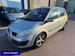 Renault Scénic - 2.0-16V Expression Luxe Automaat APK juni 2026 Goed rijdende auto in een leuke uitvoering