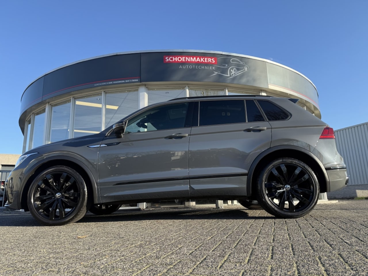 Volkswagen Tiguan - 1.5 TSI R-Line Bns+ - AutoWereld.nl