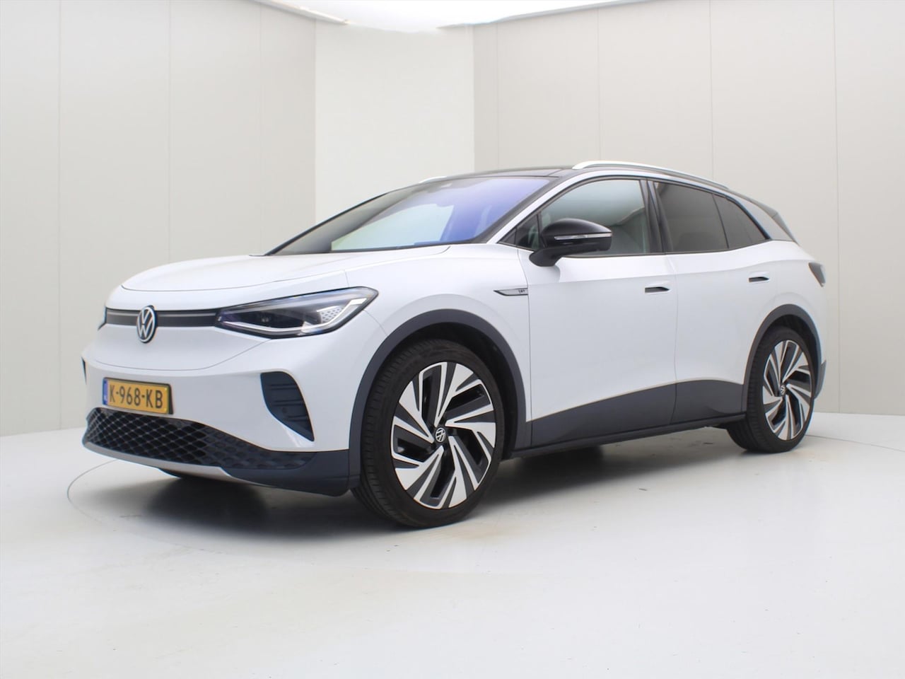 Volkswagen ID.4 - 1st Max 77kWh 204pk [ WARMTEPOMP+TREKHAAK+PANO+21 INCH+MATRIX LED ] - AutoWereld.nl