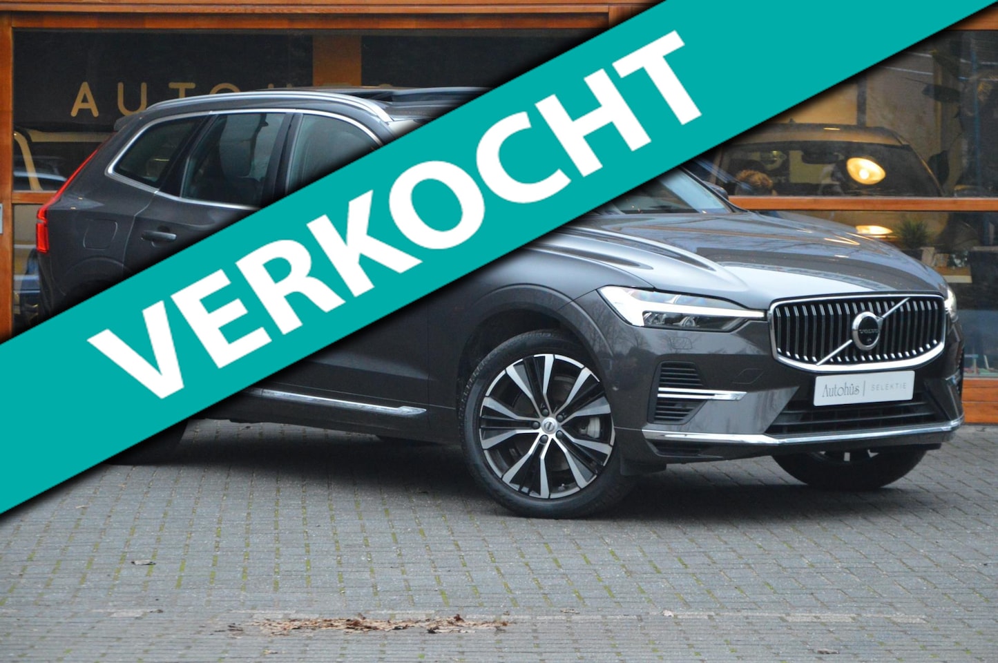 Volvo XC60 - T8 Hybrid AWD Ultimate Bright | Massage | Stoelventilatie | Panoramadak | Head-Up | 360° C - AutoWereld.nl